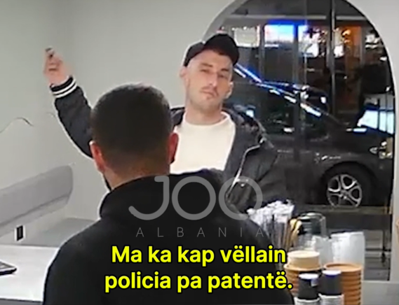 Pas  golit  që i bëri taksistit  i riu mashtron pronarin e një biznesi  Më kanë kapur vëllain 