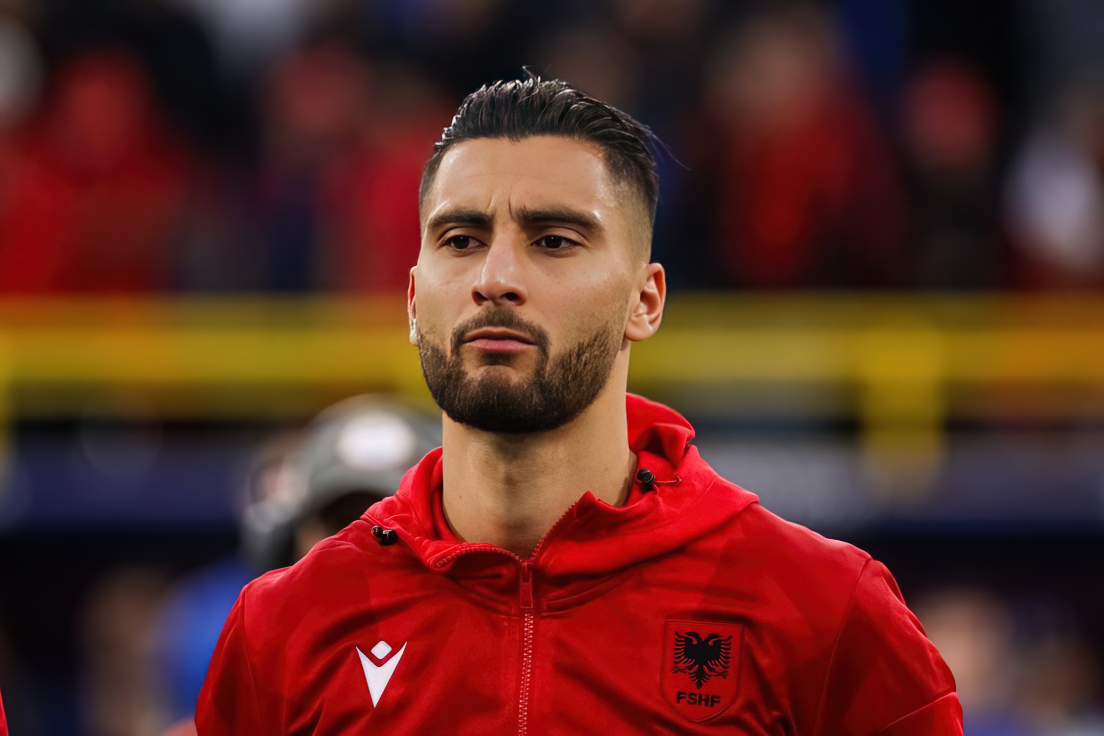 Strakosha spektakolar me Shqipërinë dhe Greqinë  renditet mes legjendave