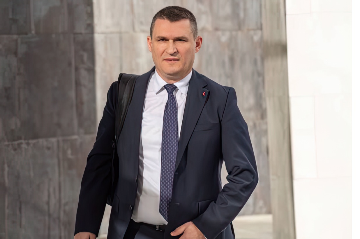 50 mijë vota: Altin Dumani zgjidhet Hero i Vitit 2025