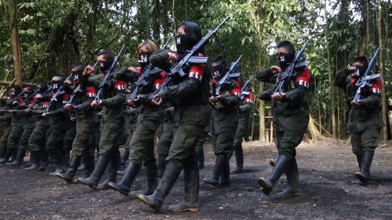 Kolumbi  Përplasje të dhunshme mes fraksioneve guerile në luftën për territor  të paktën 27 të vrarë