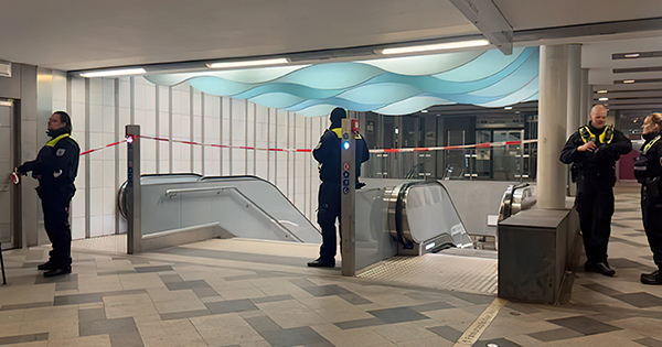 Tragjedi në metronë e Hamburgut  Dy të vdekur pas një sulmi të dhunshëm në platformë