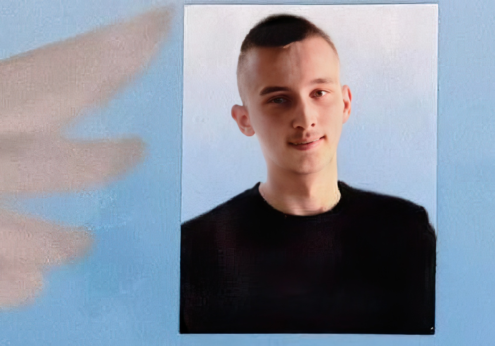 Shoferi i dehur përplaset me pemën  humb jetën 21 vjeçari në Elbasan