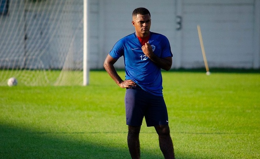 Ra nga krevati marinar, ndahet nga jeta vajza e futbollistit të Tiranës! Shtyhet ndeshja Flamurtari-Tirana