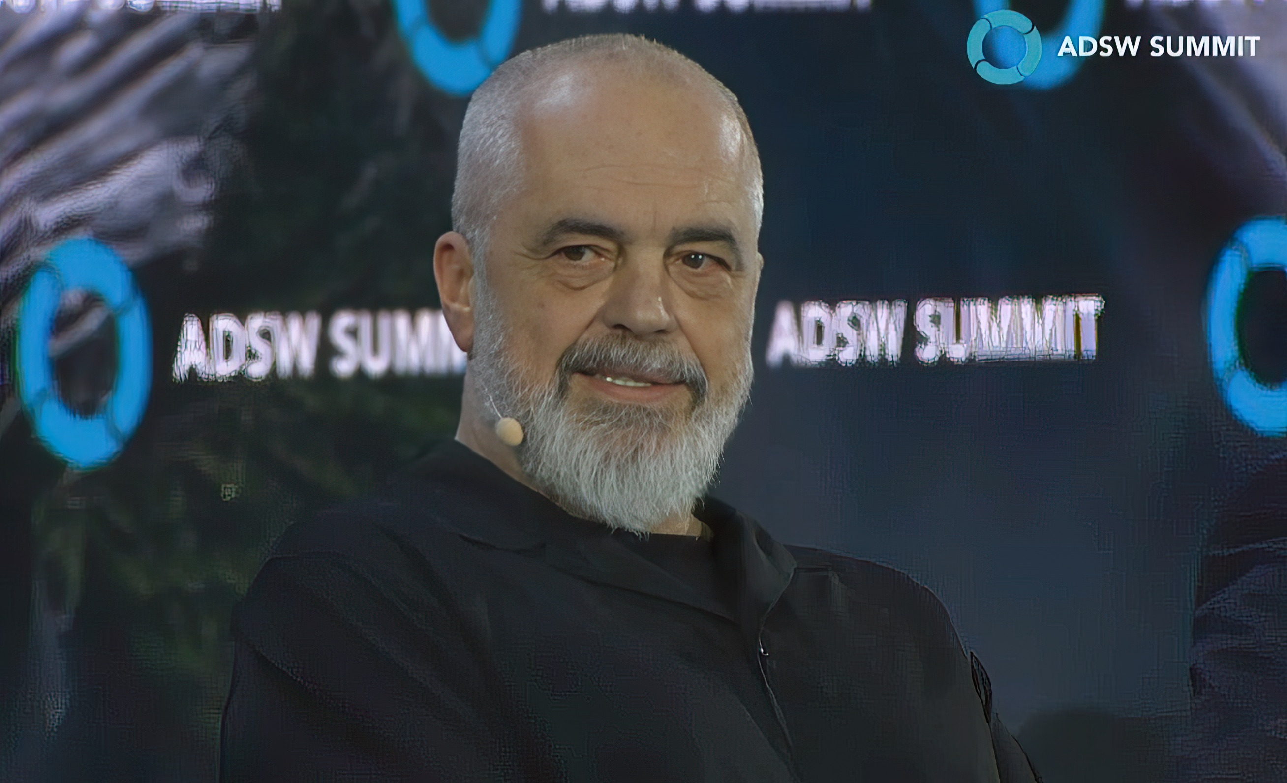 Rama  Falë humorit të Allahut do i shesim energji Europës dhe me miqtë arabë do të bëjmë para