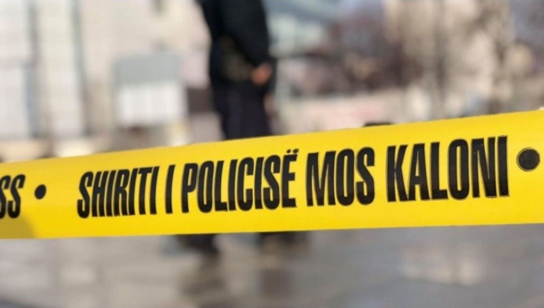 Tragjedi në Rahovec: Dy persona gjenden të vdekur në një banesë