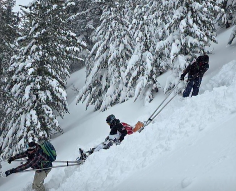 Lëndohet një person në Brezovicë, skiatorëve u bëhet thirrje të përdorin vetëm pistat zyrtare