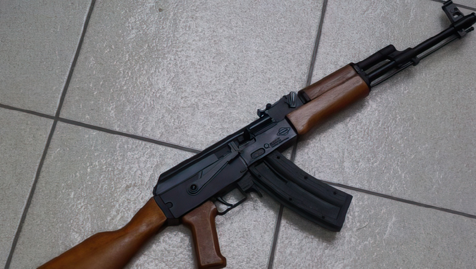 Sherr për pronën, 93-vjeçari plagos me kallash të afërmin në Mashkullorë