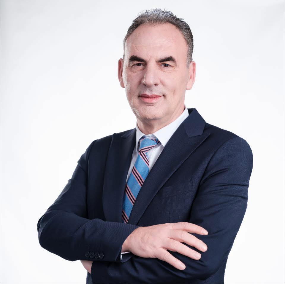 Krasniqi: Fatmir Limaj, personi më adekuat për president të Kosovës