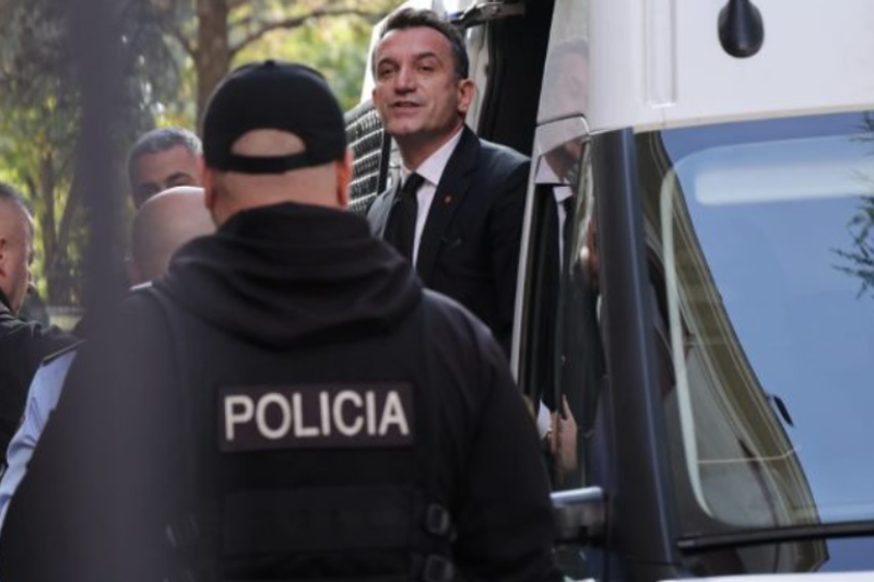 A do t i shpëtojë sot  arrestit me burg   Erion Veliaj 