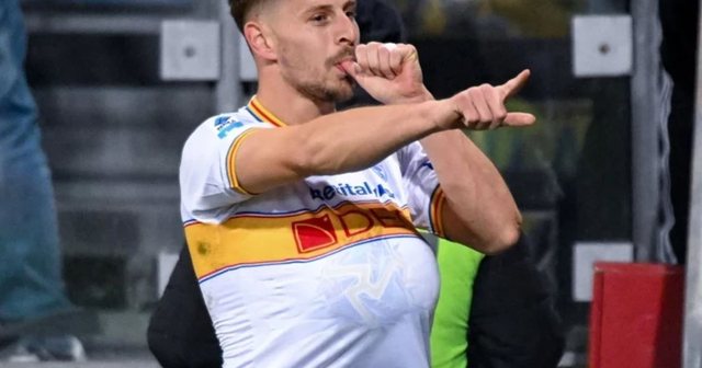 Supergol i Ramadanit  Lecce merr tri pikë jetike për mbijetesën