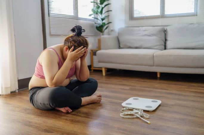 Pse kilogramët kthehen sapo ndalet agjërimi?