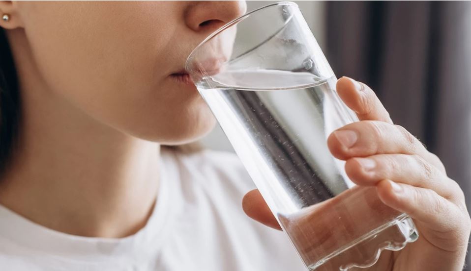 Ja si ndikon pirja e ujit në tensionin e gjakut