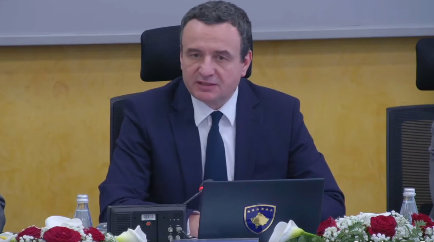 Kurti në mbledhjen e parë diskuton çështjen e presidentes: Jam i gatshëm për bisedime