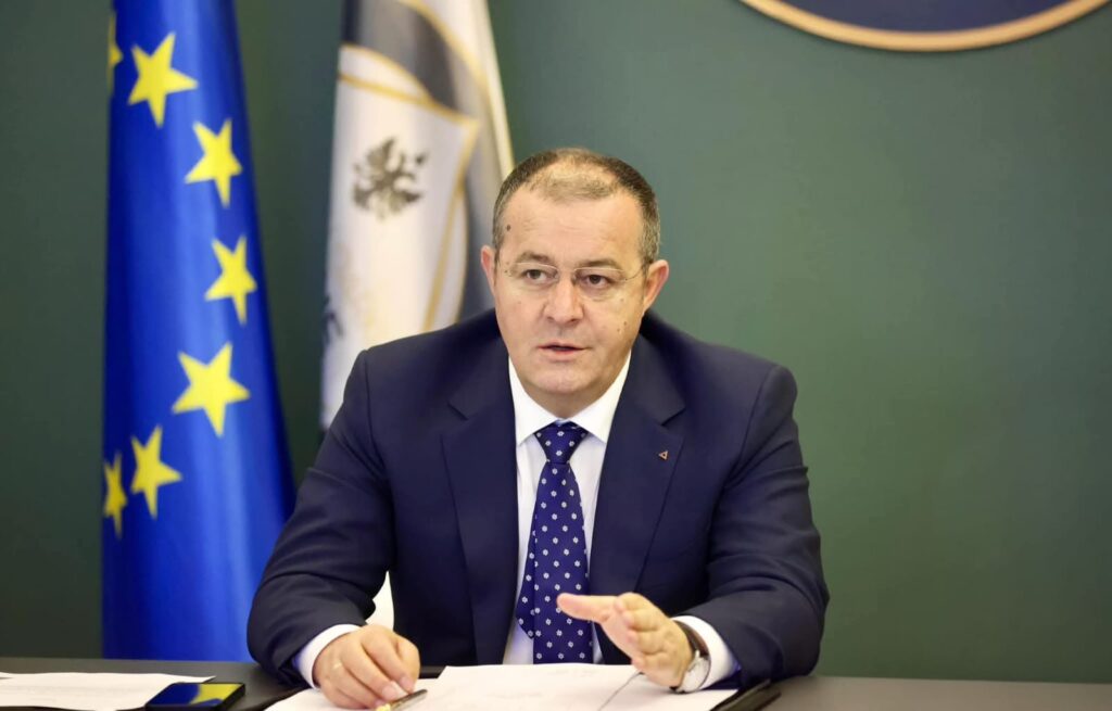 Akuzohet për skandale me tendera  Rama emëron Afrim Qendron në krye të IKMT së