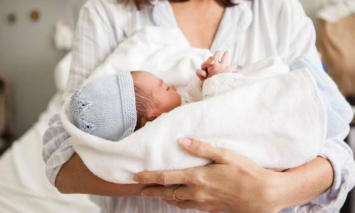 Kriza demografike thellohet  7 qarqe në minus  Tirana shpëton bilancin kombëtar