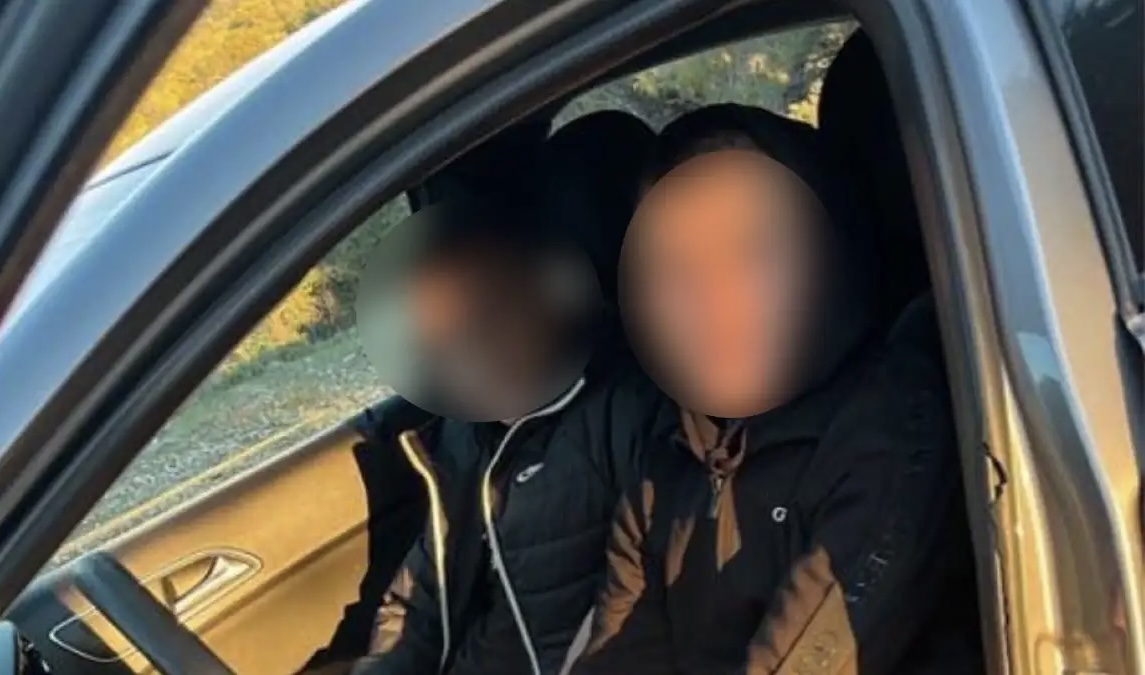 Mbërriti në shtëpi i plagosur por s tregoi gjë  Detaje nga vrasja e 17 vjeçarit shqiptar  miku i tij në spital