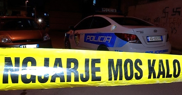 Shpërthen krimi në Tiranë  27 vjeçarit i ngulin thikën