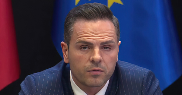 “Nuk dimë kur hapet”: Qeveria dorëzohet para rrëshqitjes në Librazhd-Përrenjas