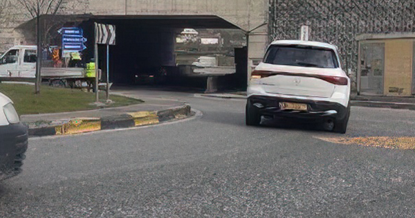 Bashkia Vorë  kursen  fondet   arnon  gropat me zhavorr