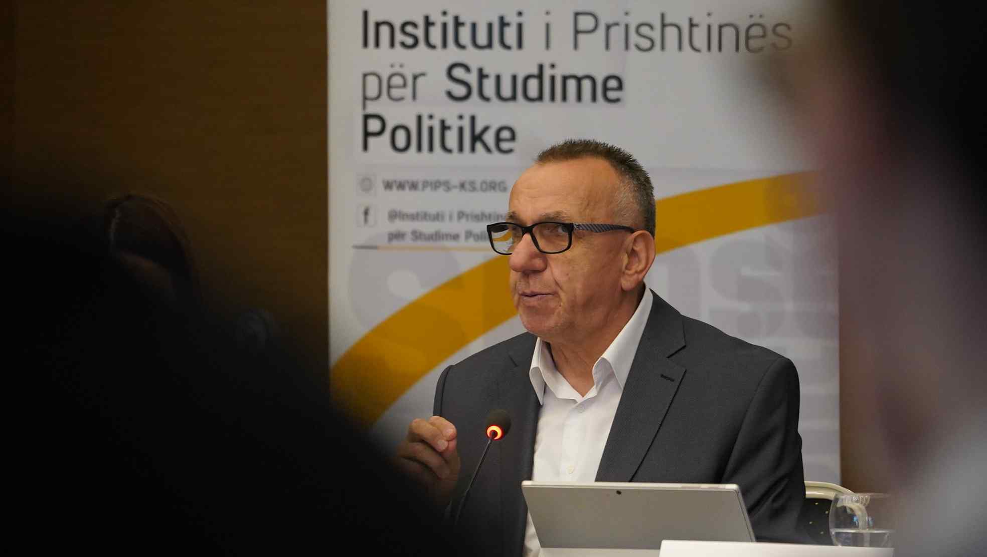 Hasani: Dekreti i Osmanit për shpërndarje të Kuvendit është jokushtetues, tronditi themelet e shtetit