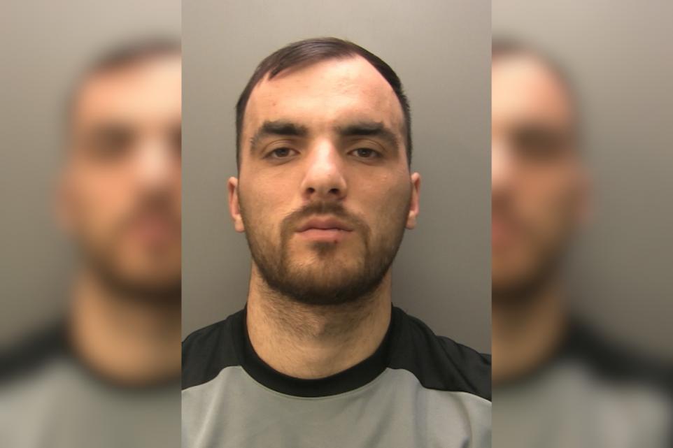 I përfshirë në kultivim kanabisi, dënohet i riu shqiptar në Angli