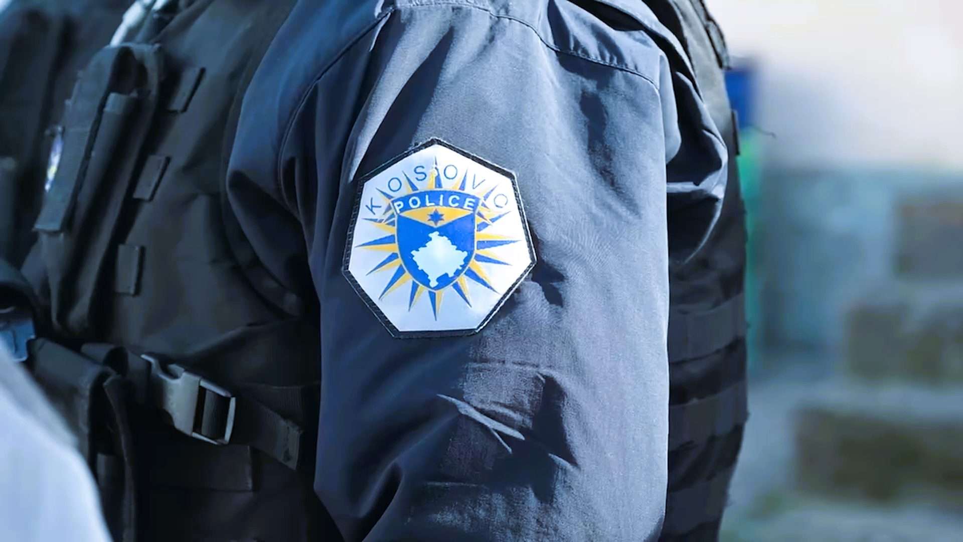 Arrestohet një person në veri, vishej si polic dhe posedonte elektroshok