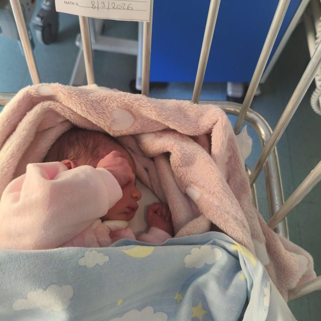 Pas 50 vitesh  lind vajza e parë në fshatin italian dhe ajo është shqiptare 