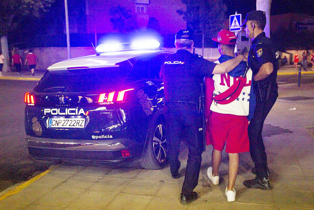  Herën tjetër do të vras   shqiptari arrestohet në Spanjë pasi kërcënoi dhe dhunoi oficerët e policisë