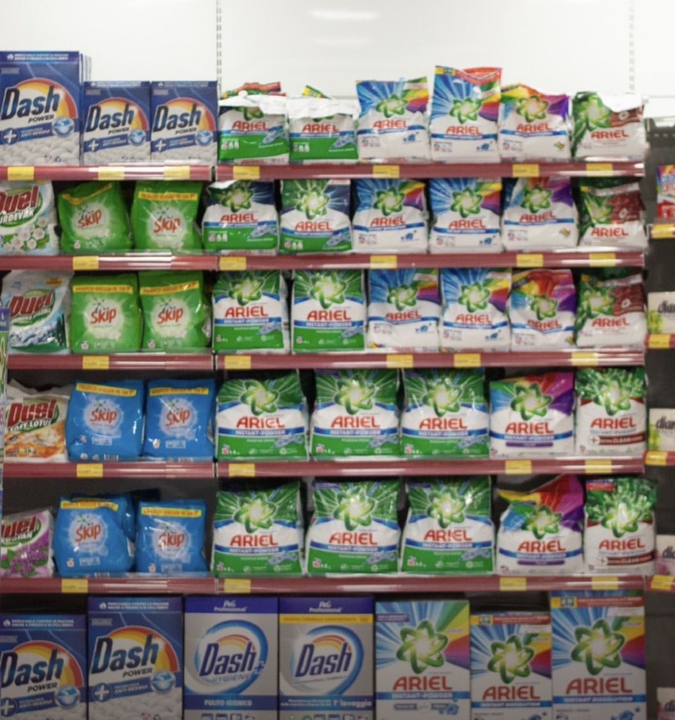 Pas rritjes së çmimit të karburantit dhe vajit  në maj shtrenjtohet edhe çmimi i detergjentëve