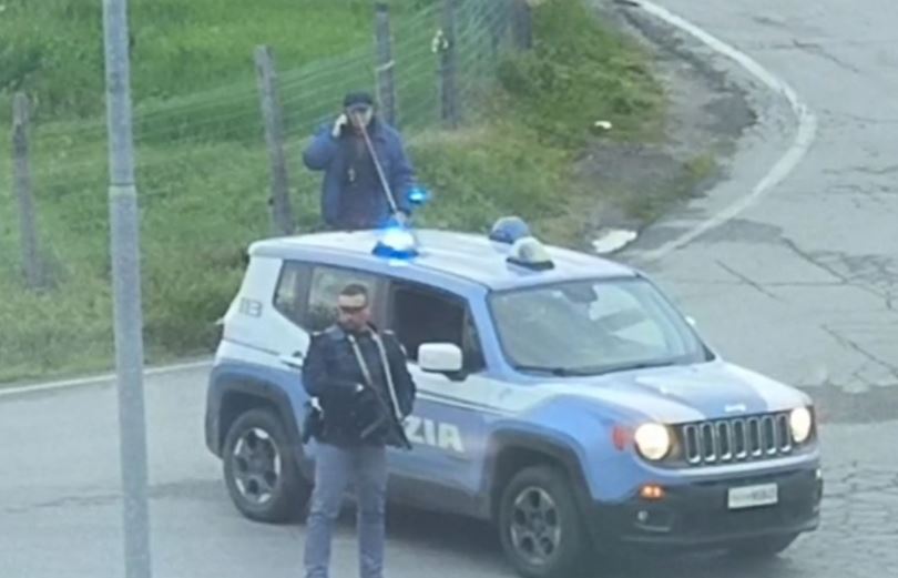 goditet-banda-e-armatosur-ne-itali-parandalohet-grabitja-e-bujshme-tre-shqiptare-ne-pranga