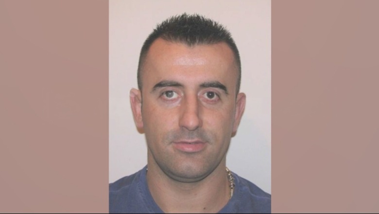 Pronari i makinës që iu vendos tritoli jeton mes Shqipërisë dhe Spanjës  autori u largua me biçikletë