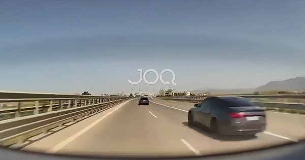  180 km h në autostradë   Qytetari denoncon garën e çmendur në Milot