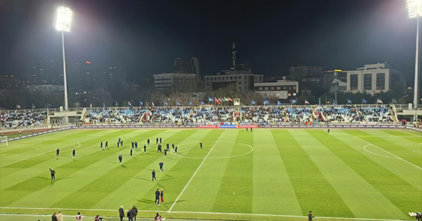 Trazira në Prishtinë: Policia ndërhyn me urgjencë në ‘Fadil Vokrri’, arrestohen disa tifozë turq 