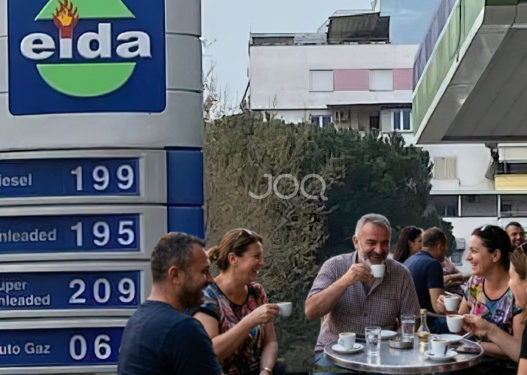 Nafta “fluturon” drejt 200 lekëve, shqiptarët nuk e lëshojnë karrigen e kafes