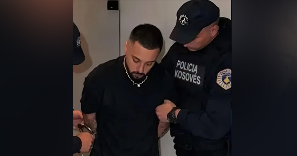  Ku është se do ta vras   Gjesti shkoi me armë në dorë dhe theu xhamat e kompanisë