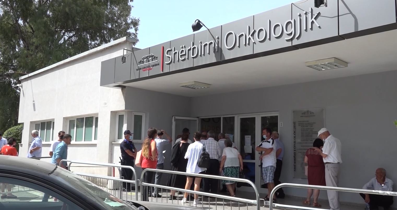 “Ilaçi jetik mungon, Onkologjiku në QSUT ‘ngre duart’: Pacientët me kancer lihen pa kimioterapi”