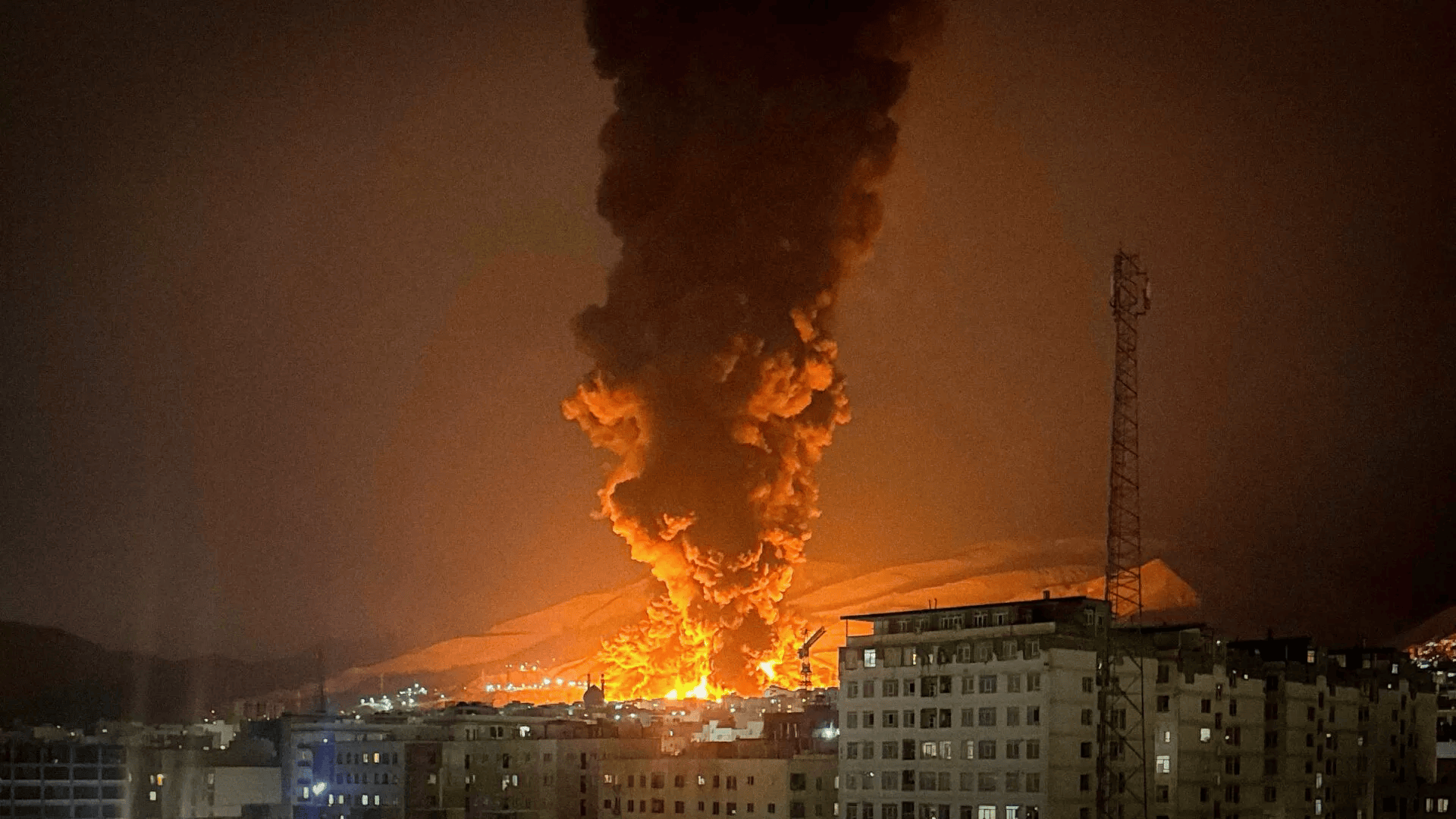 Përshkallëzohet konflikti në Lindjen e Mesme, Izraeli godet objektet bërthamore të Iranit