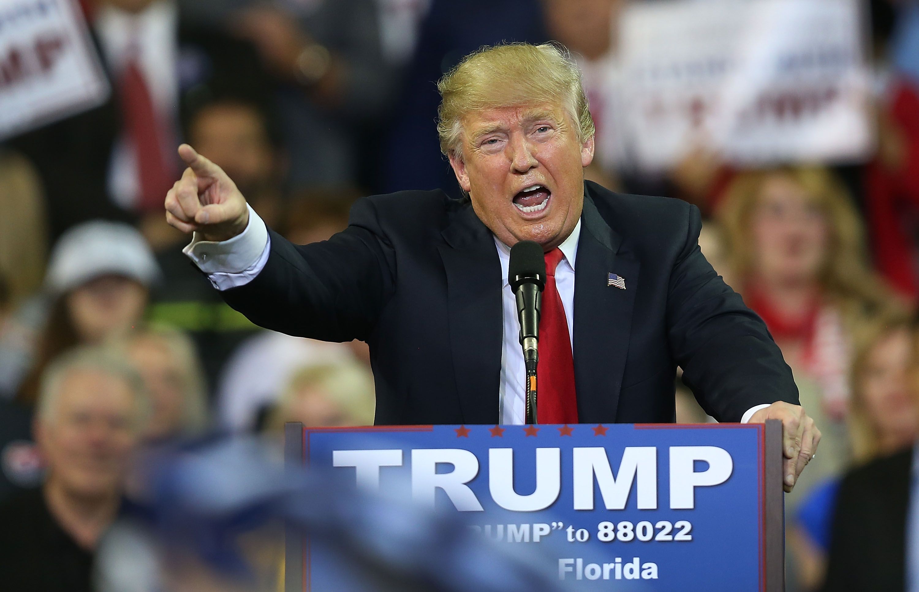 Donald Trump jep urdhër për sulm ndaj anijeve iraniane në Hormuz