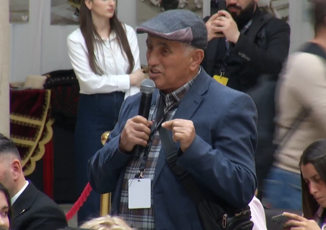 Ish minatori kritikon qeverinë në Samitin e Diasporës  patronazhistët i marrin mikrofonin