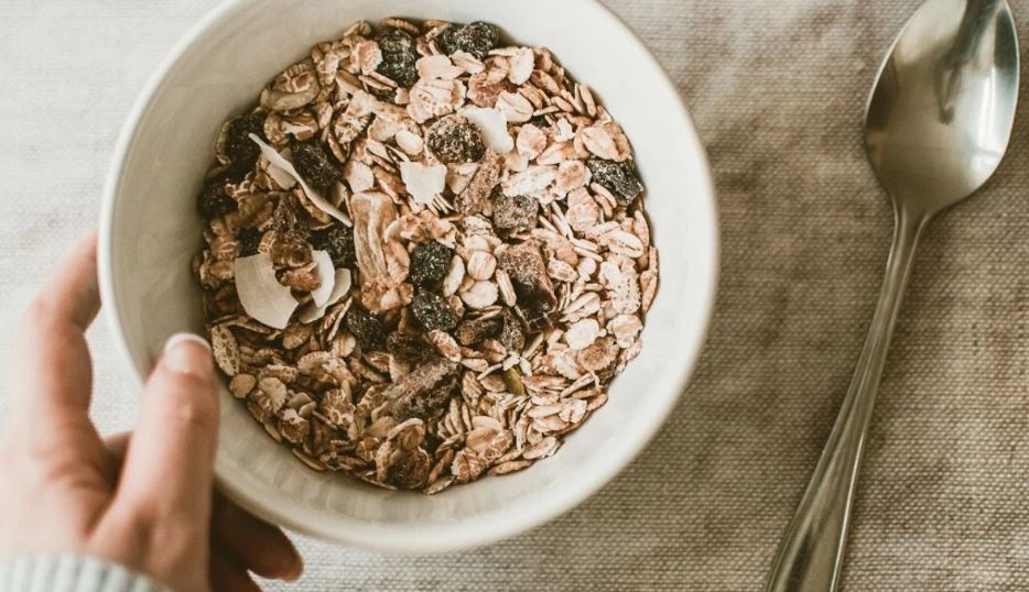 A është tërshëra vërtet pa gluten? Çfarë duhet të dini para se ta konsumoni