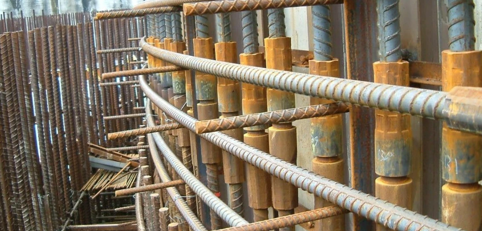 Humb jetën një 29-vjeçar pasi u godit nga krani në vendin e punës