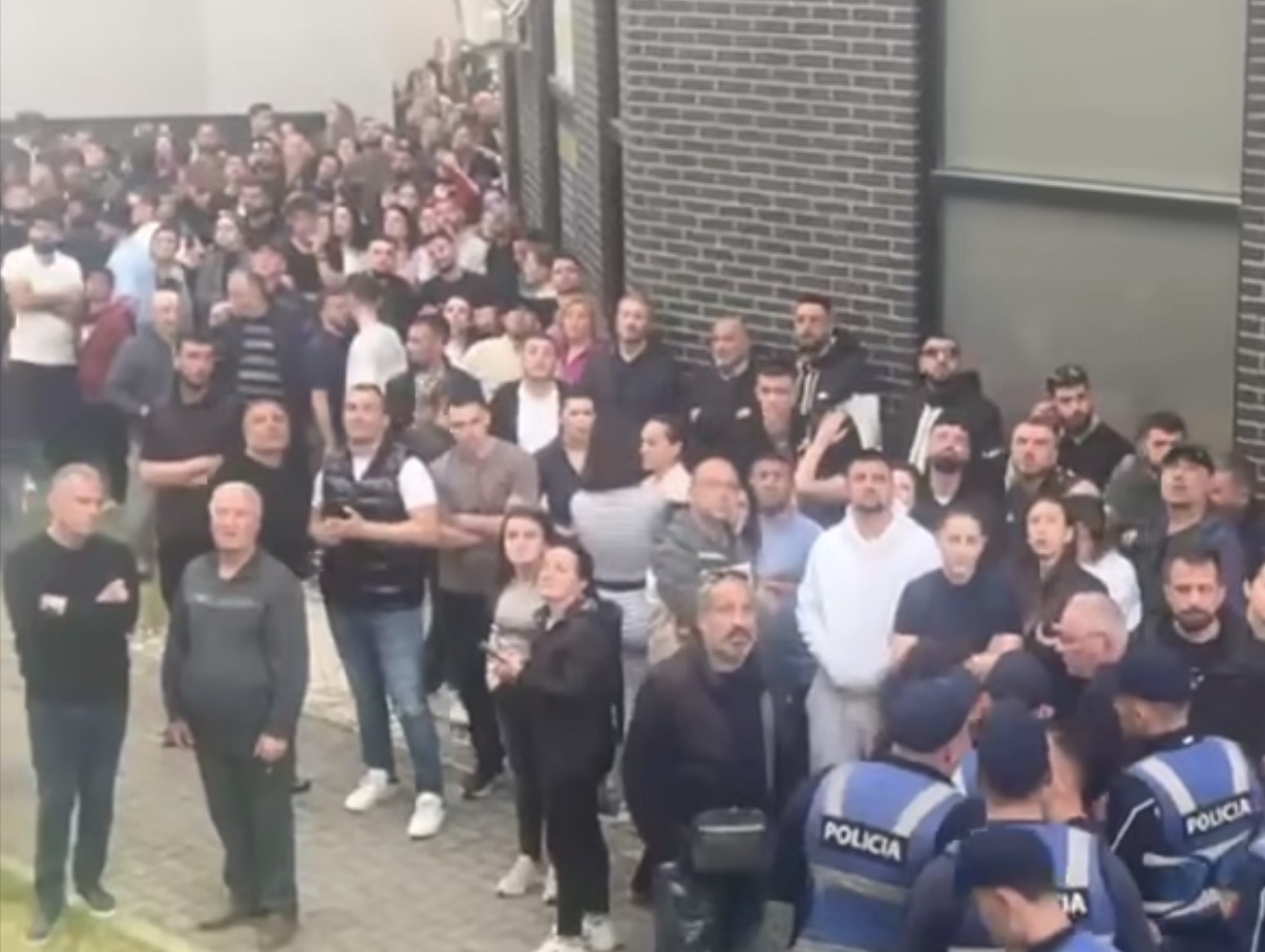 Qytetarët në shok nga pamjet apokaliptike