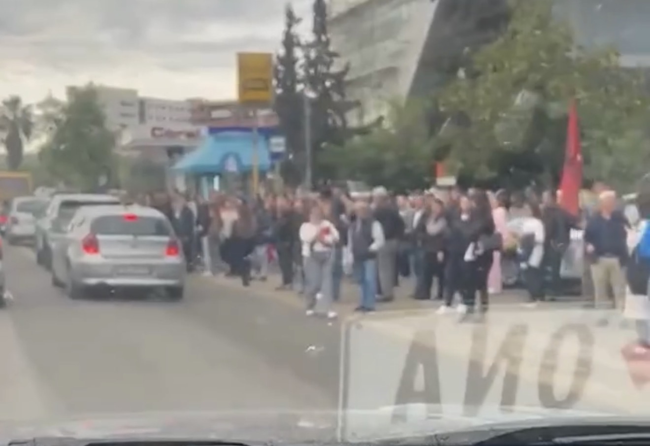 Stacionet plot pas reduktimit të autobusëve
