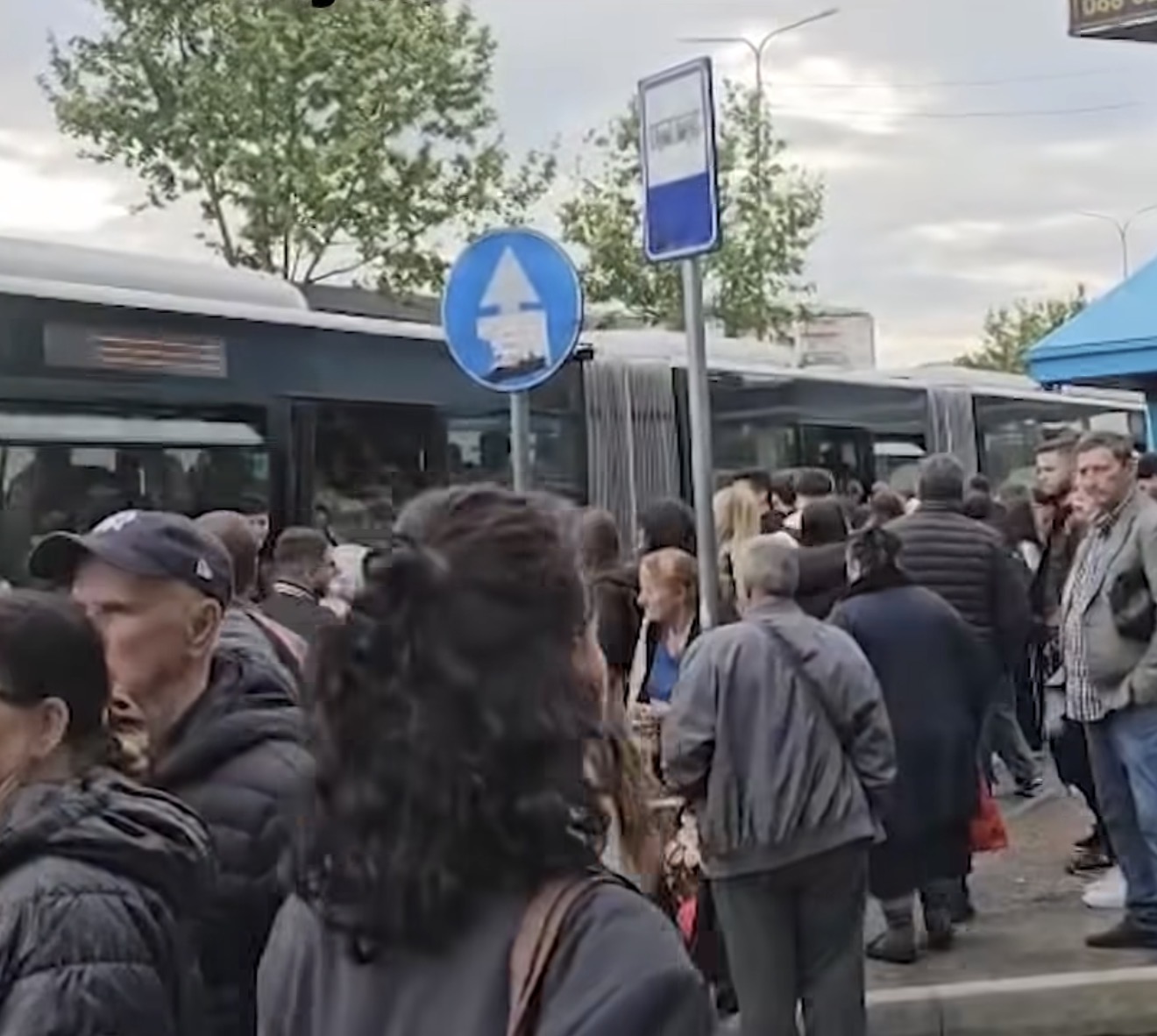 Edhe sot pa autobusë  Merrni masat pasi do ju duhet të ecni në këmbë
