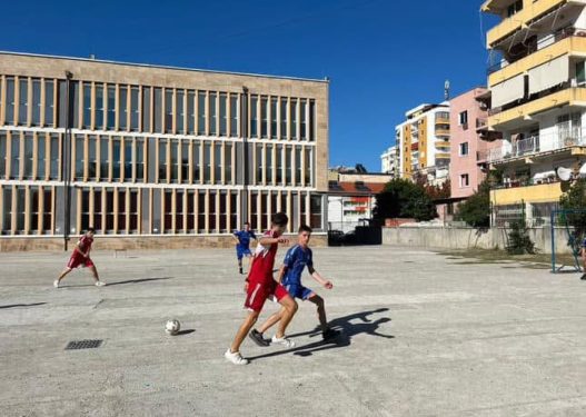 Tragjedi në Durrës: Nxënësi 17-vjeçar humb jetën gjatë orës së edukimit fizik 