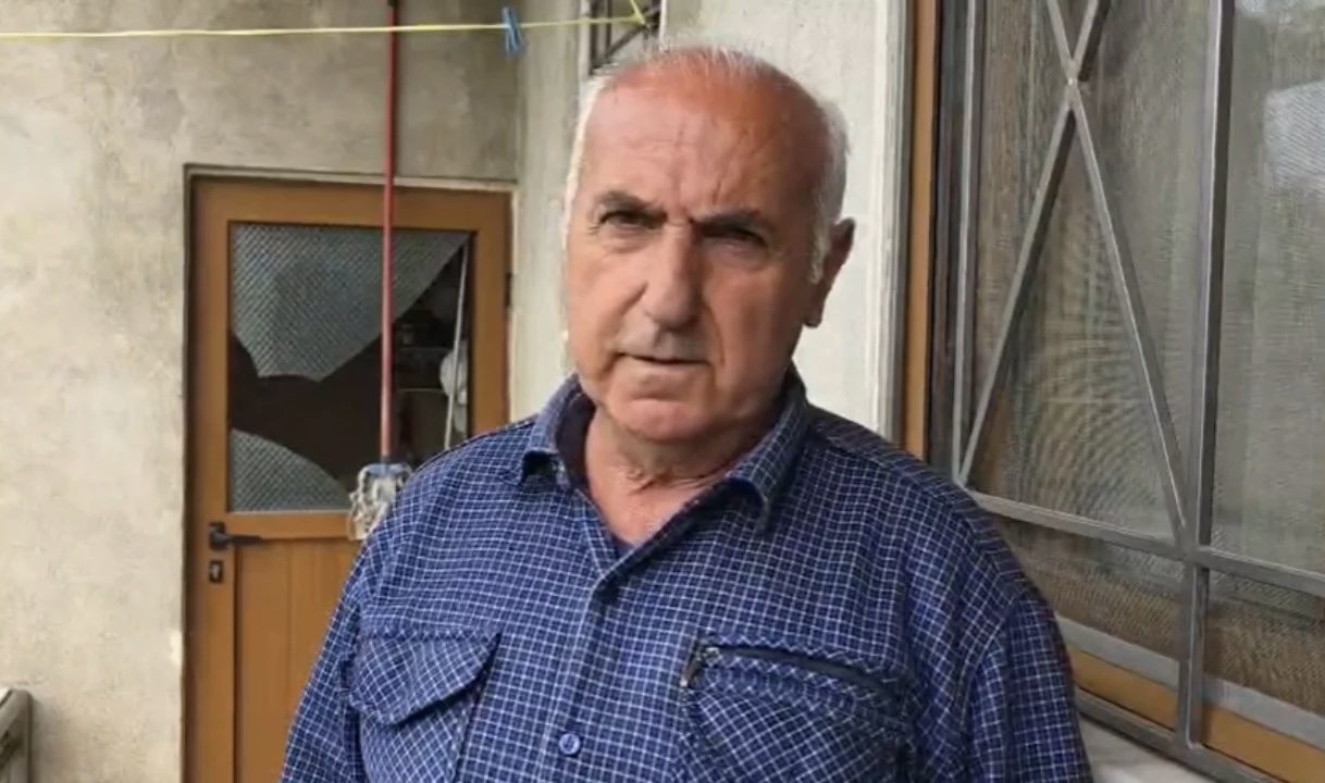 Gjeti hajdutin të varur në xham  Nikollaqi  Ishte me kapuç  gati për vjedhje