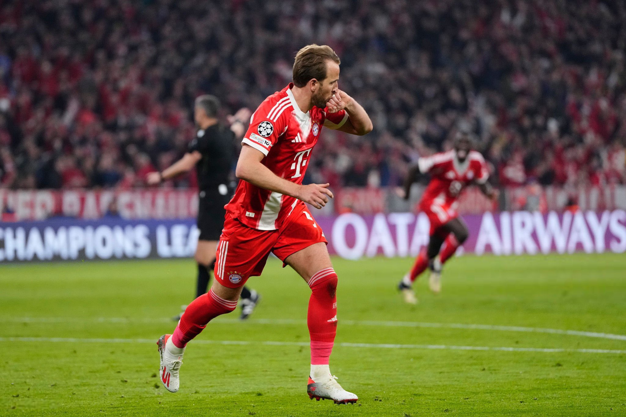 Spektakël në  Allianz Arena   Bayerni eliminon Realin  7 gola dhe 1 karton i kuq