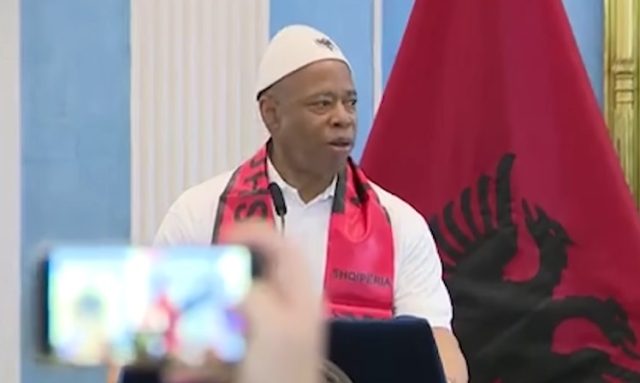 Ish-kryebashkiaku i korruptuar amerikan, banori më i ri i njësisë nr. 2 në Tiranë