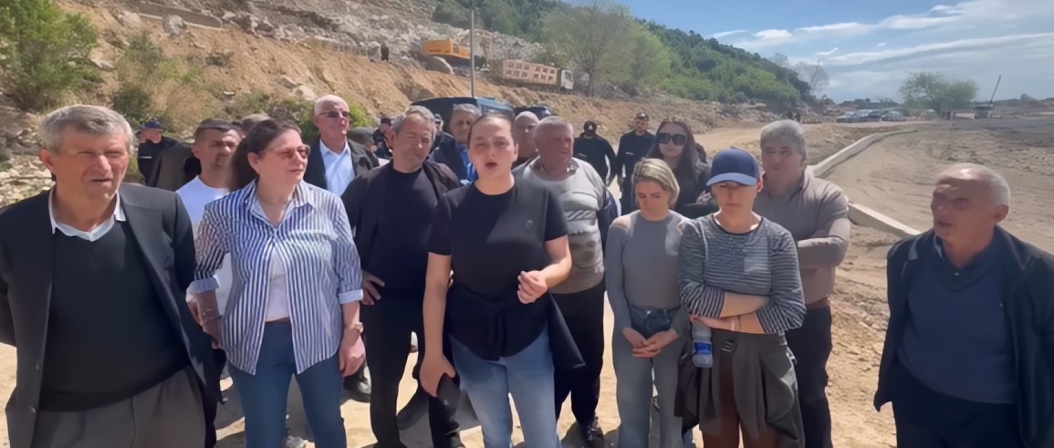  Bashkim Ulaj  kuptoje që toka është e jona   banorët ndalojnë punimet në Rrjoll