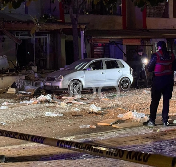 Lezhë  Shpërthim i fuqishëm pranë komisariatit së Policisë  raportohet për dëme materiale